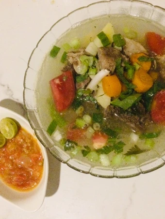 Langkah Gampang Membikin Resep 06. Sup Tulang Sapi Sederhana yang Lezat Sekali Anti Ribet, Mantap