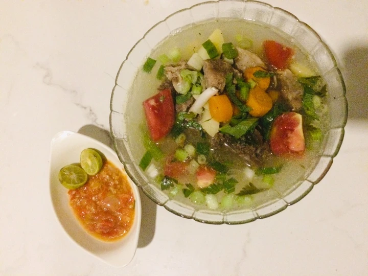 Langkah Gampang Membikin Resep 06. Sup Tulang Sapi Sederhana yang Lezat Sekali Anti Ribet, Mantap