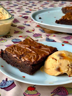 Foto de Brownie com sorvete de doce de leite