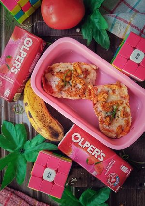 A picture of Sub pizza buns.