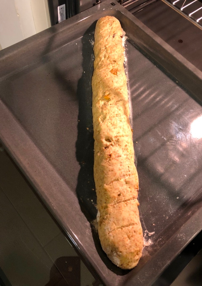Una foto de Pan de aceitunas negras