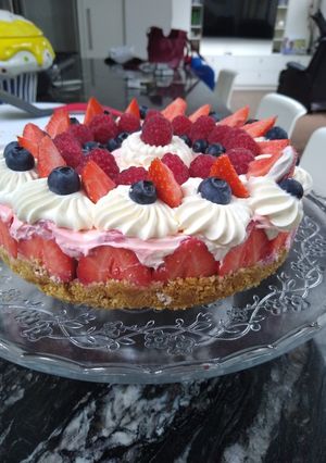 A picture of Berry Cheescake.
