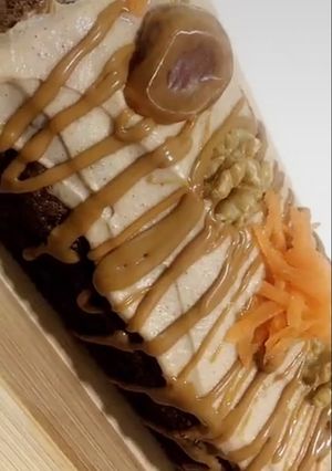 صورة لوصفة كيكة التمر والجزر الصحية