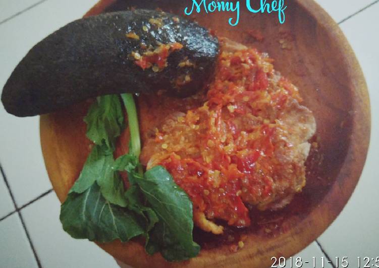 Ayam Penyet Sambel Madu Pedas