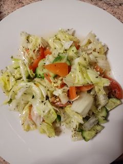 A picture of Garlic Salad.