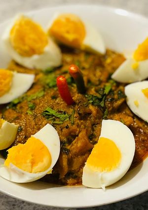 চিকেন ভর্তা (Chicken bharta recipe in Bengali) রেসিপির প্রধান ছবি