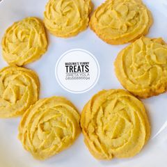 A picture of Rich butter cookies.