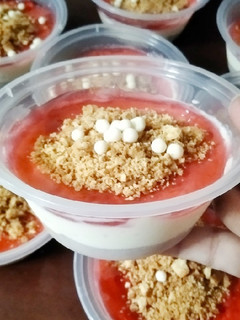 Foto resep Strawberry Cheesecake in Cup (No Bake)