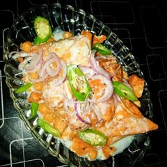 Chatpati Achari Samosa Chaat 😋👌💞 A picture of Chatpati Achari Samosa Chaat 😋👌💞.