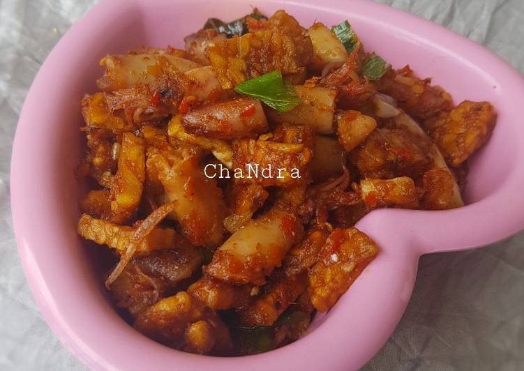 Resep Oseng sambel cumi asin+tempe yang Lezat Sekali