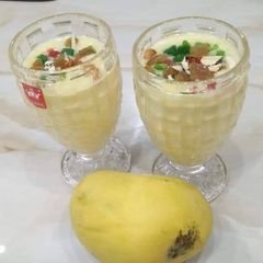 A picture of Mango Shake.
