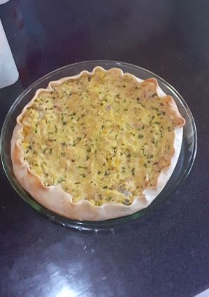 Una foto de Tarta de pollo y choclo cremoso fácil