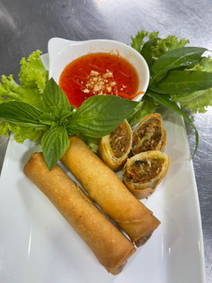 A picture of ปอเปี๊ยะทอด.