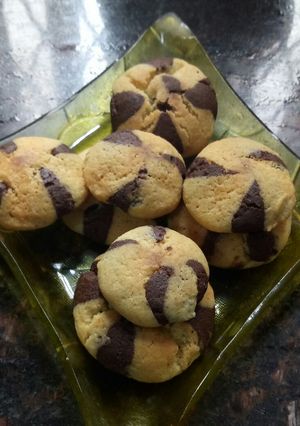 A picture of Marble Cookies.