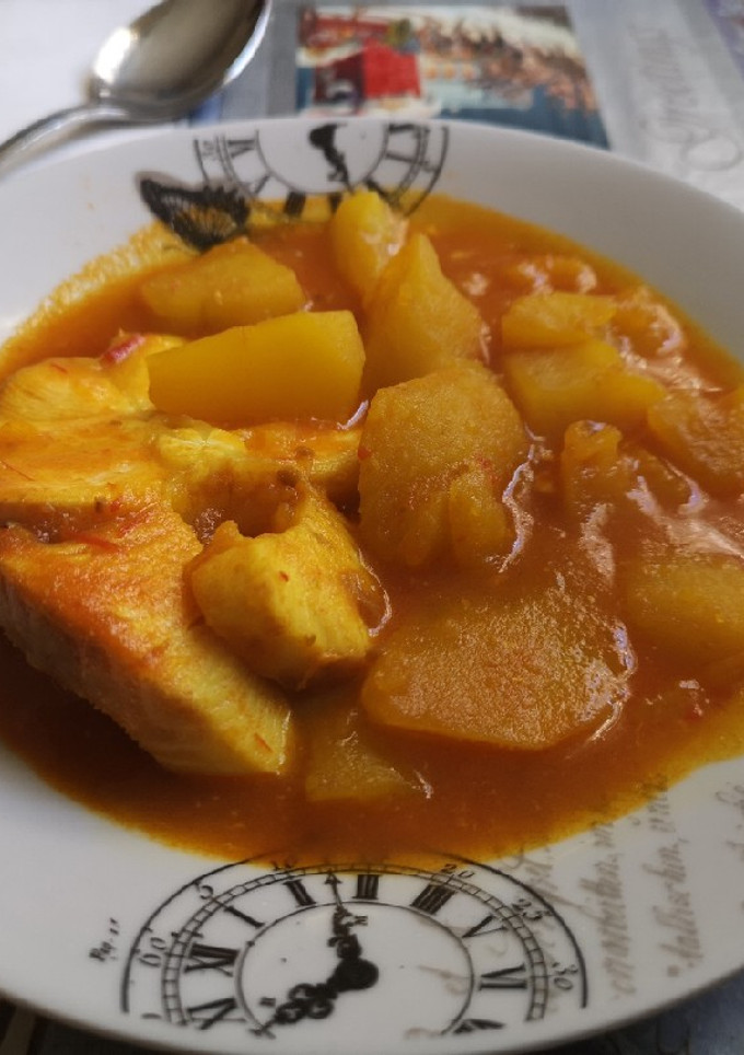 Una foto de Guiso de patatas con cazón 🦈