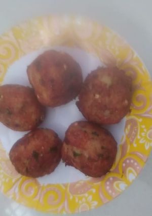 ફરાળી કચોરી(farali kachori recipe in Gujarati) રેસીપી મુખ્ય ફોટો