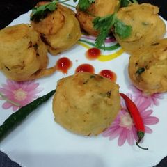 Batata Vada A picture of Batata Vada.