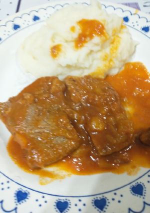Una foto de Carne a la Cacerola con Puré