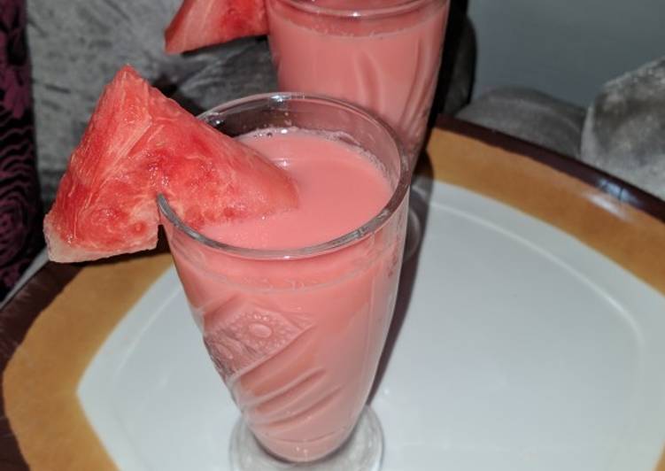 Steps to Make Perfect Watermelon smoothie