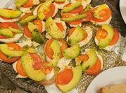 O imagine cu salată cu avocado