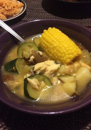 Una foto de Caldo de pescado con chipotle 