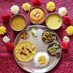 A picture of Daal Chawal (वरण भात).
