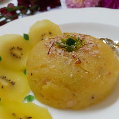 A picture of Golden kiwi halwa.