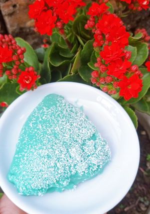 Hình của món Bánh nếp hoa đậu biếc.