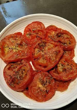 A picture of Roast Tomatoes.