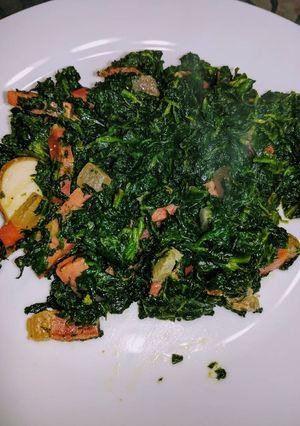 Una foto de Espinacas salteadas con jamón