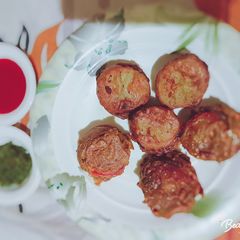 A picture of Layer Pakoray.