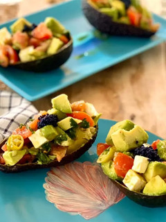 Una foto de Aguacates rellenos