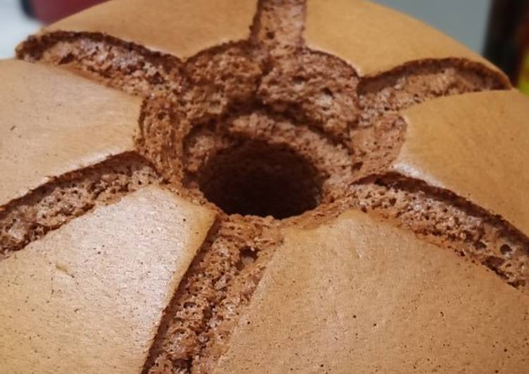 Chocolate chiffon cake
