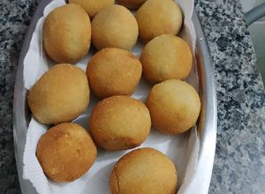 Una foto de Croquetas de bechamel chorizo y morcilla