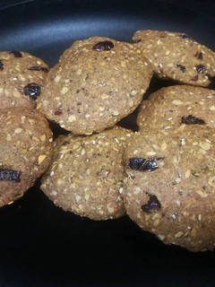 Una foto de Galletas integrales con stevia, semillas y arándanos o chocolate