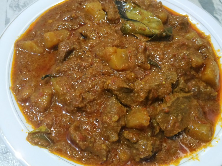 Ternyata ini loh! Bagaimana cara bikin Rendang daging kentang yang sempurna