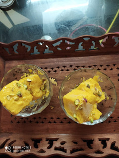 मैंगो आइसक्रीम (Mango ice-cream recipe in Hindi) रेसिपी मुख्य फोटो