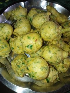 મેથી ના ભજીયા (Methi Bhajiya Recipe In Gujarati) રેસીપી મુખ્ય ફોટો
