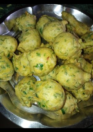 મેથી ના ભજીયા (Methi Bhajiya Recipe In Gujarati) રેસીપી મુખ્ય ફોટો