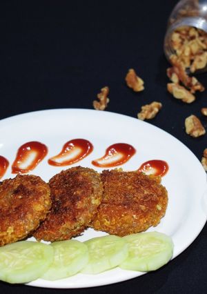 A picture of Walnut Carrot Paneer Kabab.