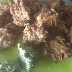 A picture of Vrat's crispy potato Pakode.