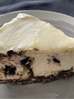 Una foto de Cheesecake oreo con chocolate blanco