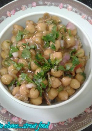 A picture of Chatpate chane.