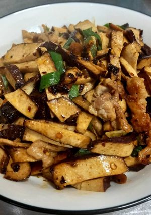 香麻豆干肉絲 的食譜成品照片