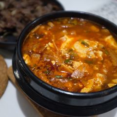 A picture of Sundubu-jjigae.