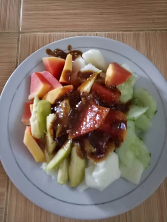 Langkah Gampang Membikin Resep Rujak Manis/Rujak Buah yang Lezat Sekali Anti Ribet, Lezat