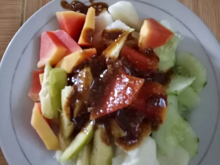 Langkah Gampang Membikin Resep Rujak Manis/Rujak Buah yang Lezat Sekali Anti Ribet, Lezat