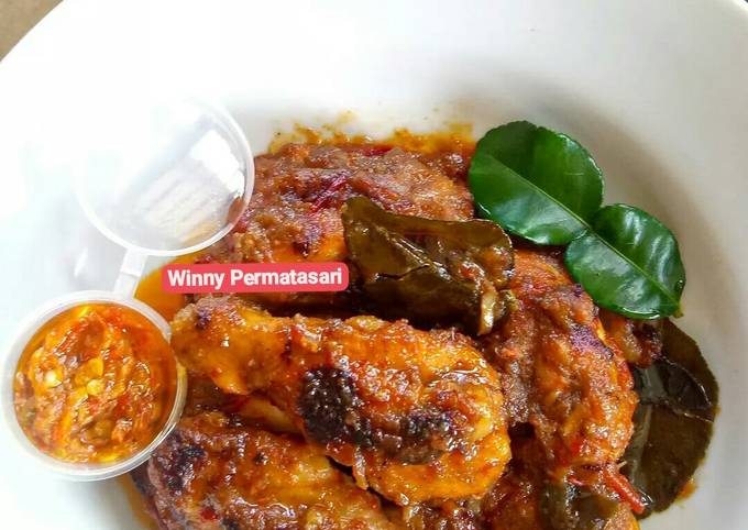 Cara membuat Ayam Bakar Taliwang Cara membuat Ayam Bakar Taliwang