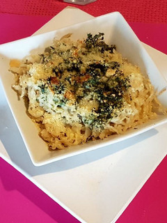 Una foto de Fideos pesto gratinados a la crema!