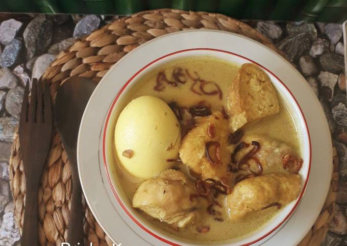 Opor Telur Tahu Ayam